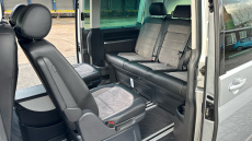 Volkswagen Caravelle 2.0 TDI Executive 199 5dr DSG Diesel Estate